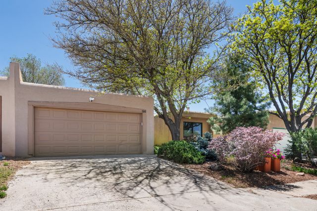 2502 Calle De Rincon Bonito, Santa Fe, NM 87505