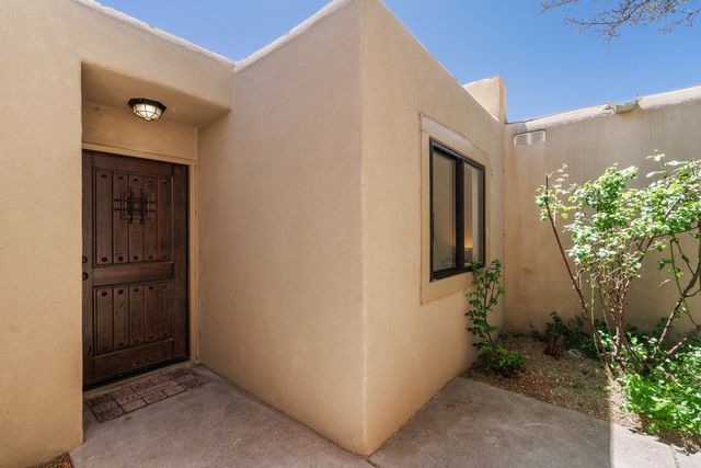 2502 Calle De Rincon Bonito, Santa Fe, NM 87505