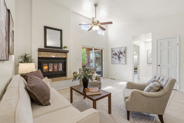 2502 Calle De Rincon Bonito, Santa Fe, NM 87505