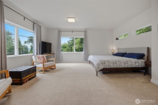 9007 Sand Point Way NE, Seattle, WA 98115