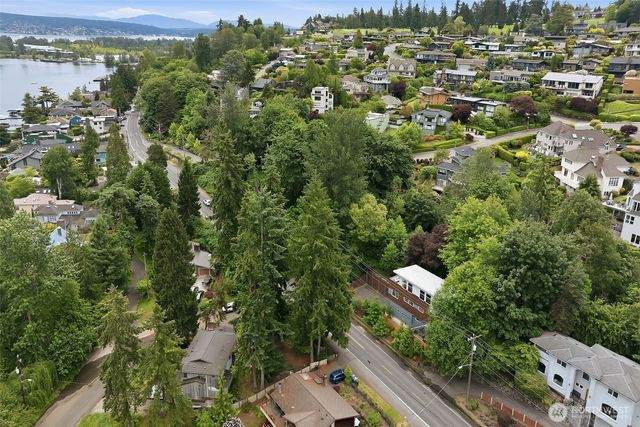 9007 Sand Point Way NE, Seattle, WA 98115