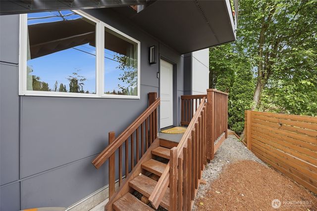9007 Sand Point Way NE, Seattle, WA 98115