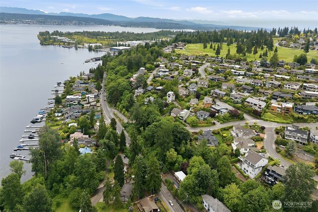 9007 Sand Point Way NE, Seattle, WA 98115