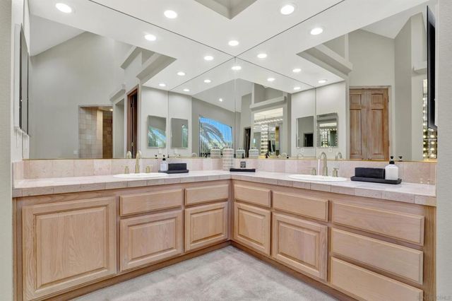 17801 Joyas Court, Poway, CA 92064