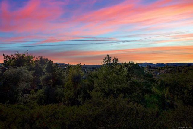 17801 Joyas Court, Poway, CA 92064