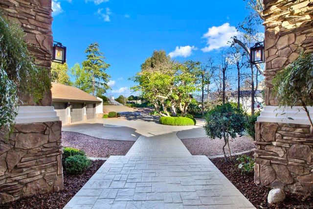 17801 Joyas Court, Poway, CA 92064
