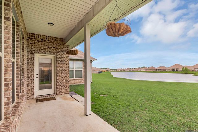 4640 Longwood Dr, Addis, LA 70710
