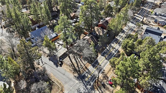 44667 Barton, Sugarloaf, CA 92386