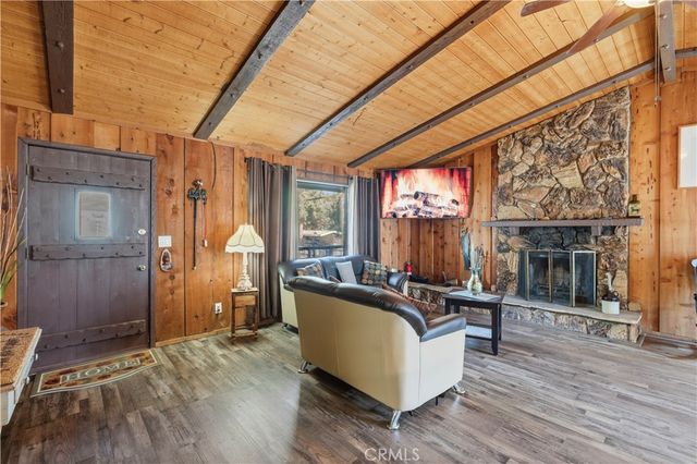 44667 Barton, Sugarloaf, CA 92386