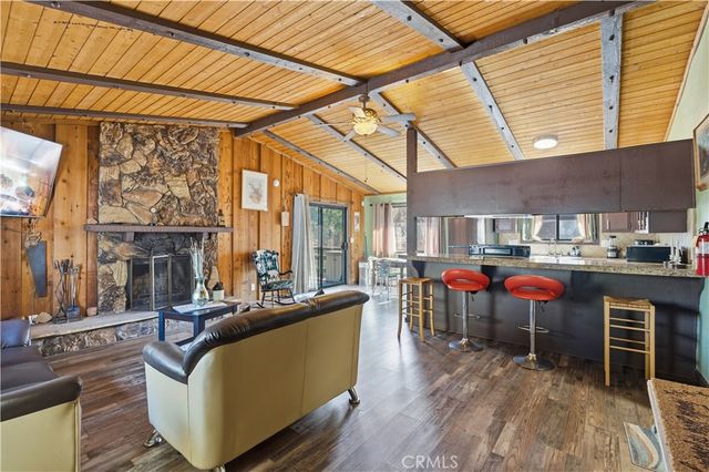 44667 Barton, Sugarloaf, CA 92386