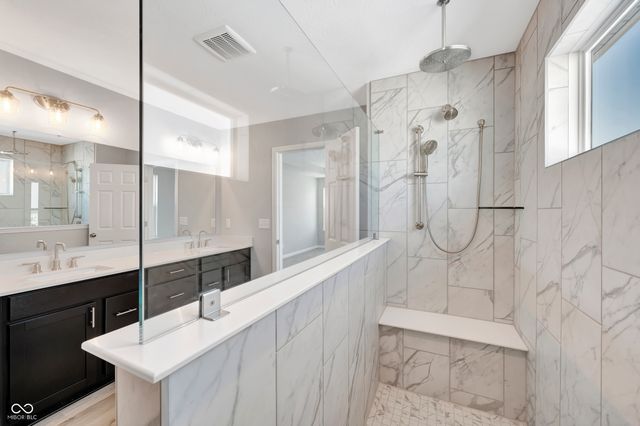 3653 Hayden Valley Drive, Bargersville, IN 46106