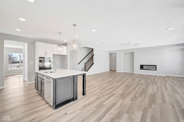 3653 Hayden Valley Drive, Bargersville, IN 46106