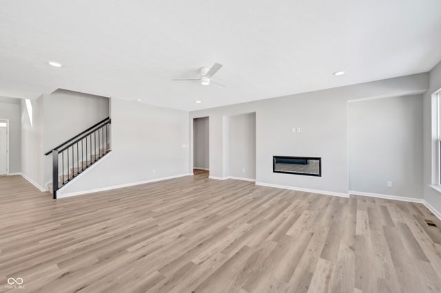 3653 Hayden Valley Drive, Bargersville, IN 46106