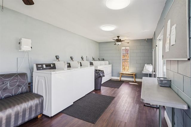 1100 E CAROLINE STREET 106, Tavares, FL 32778