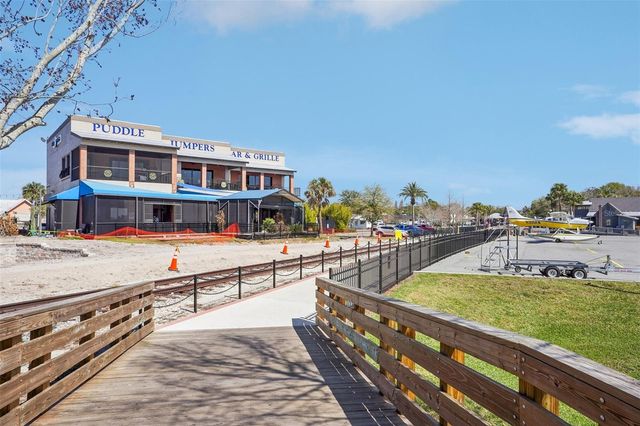 1100 E CAROLINE STREET 106, Tavares, FL 32778