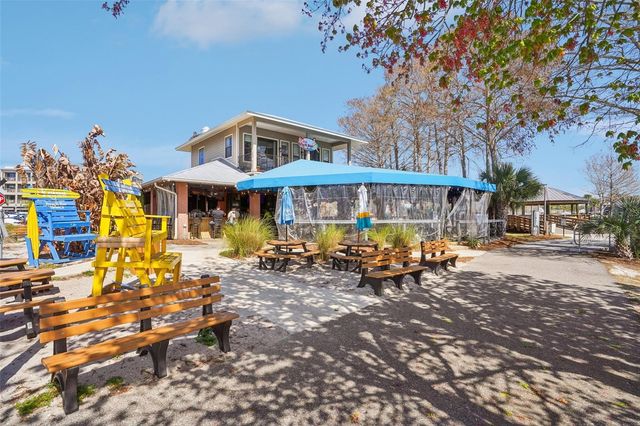 1100 E CAROLINE STREET 106, Tavares, FL 32778