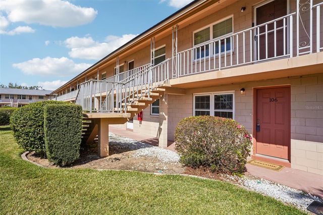 1100 E CAROLINE STREET 106, Tavares, FL 32778