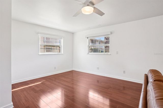 1100 E CAROLINE STREET 106, Tavares, FL 32778