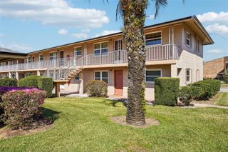 1100 E CAROLINE STREET 106, Tavares, FL 32778