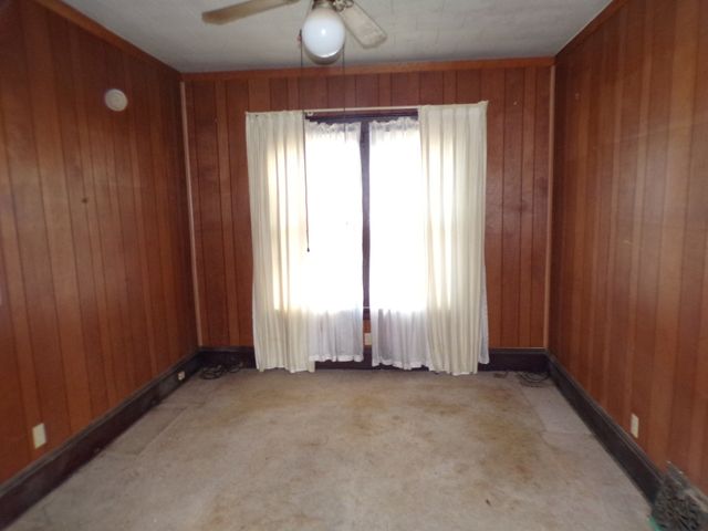 808 E 3RD Avenue, Coal Valley, IL 61240