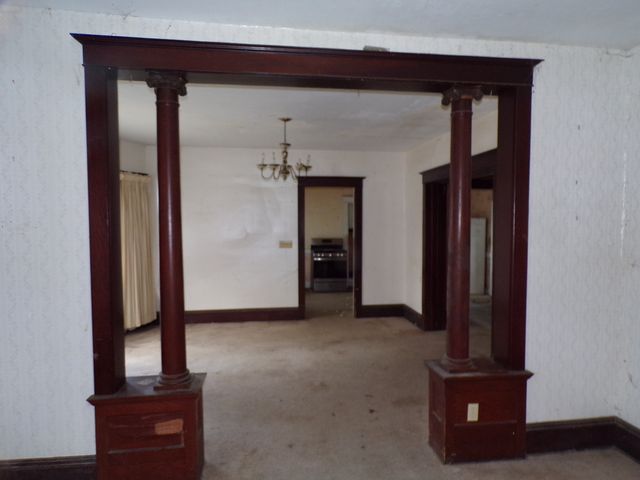 808 E 3RD Avenue, Coal Valley, IL 61240