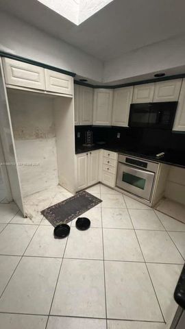 4390 NW 4th Ct, Coconut Creek, FL 33066