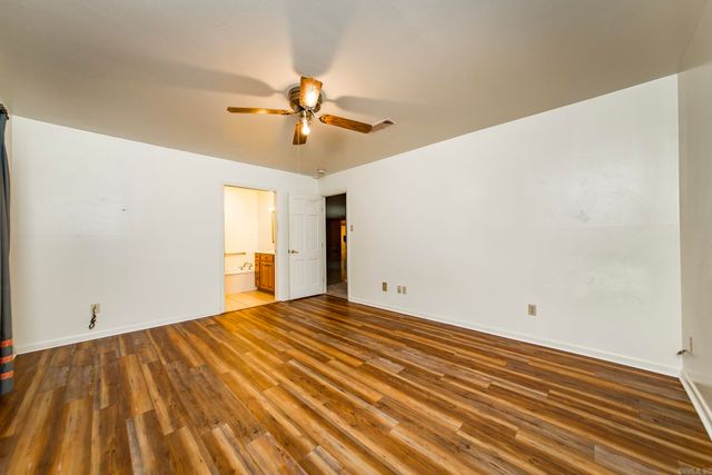 314 SE 5th Street, England, AR 72406