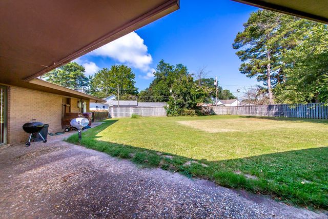 314 SE 5th Street, England, AR 72406