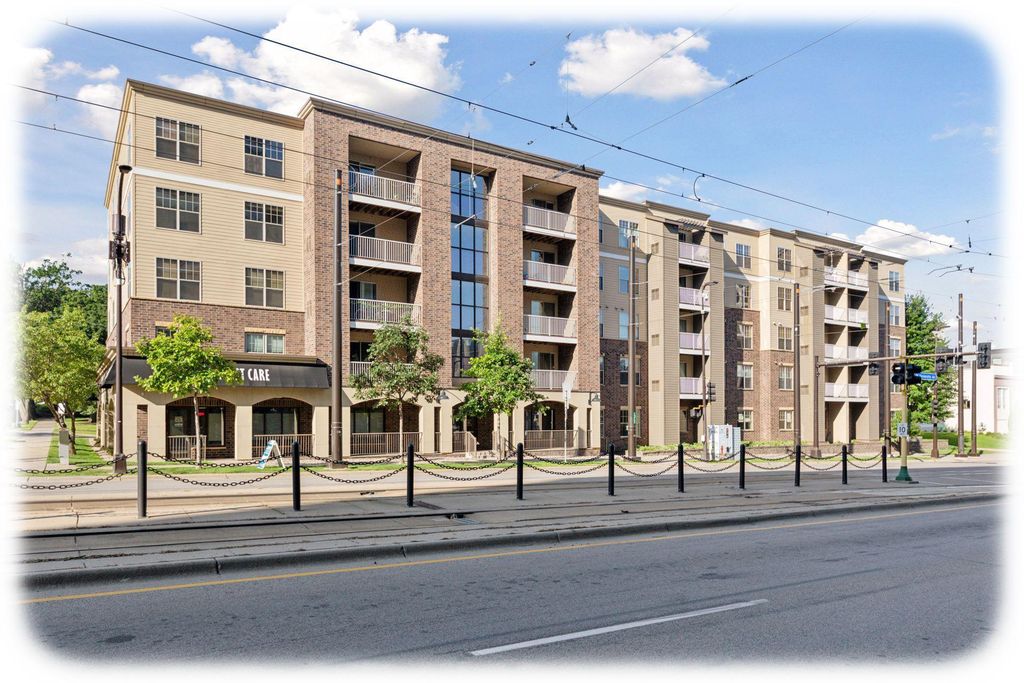 2900 University Avenue SE 208, Minneapolis, MN 55414