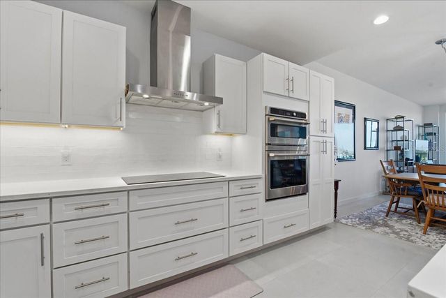 920 N OSCEOLA AVENUE 702, Clearwater, FL 33755