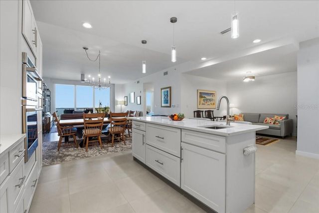 920 N OSCEOLA AVENUE 702, Clearwater, FL 33755