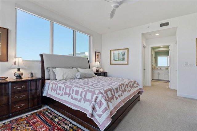 920 N OSCEOLA AVENUE 702, Clearwater, FL 33755