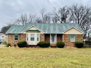 129 Cora St, Portland, TN 37148