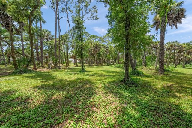 TWIN LAKES AVENUE B1, Nokomis, FL 34275