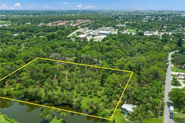 TWIN LAKES AVENUE B1, Nokomis, FL 34275
