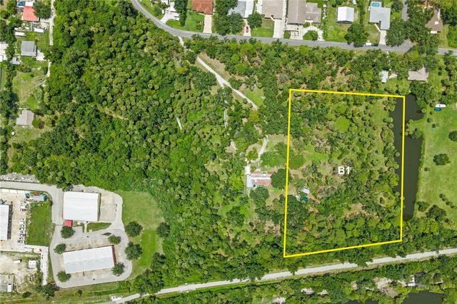 TWIN LAKES AVENUE B1, Nokomis, FL 34275
