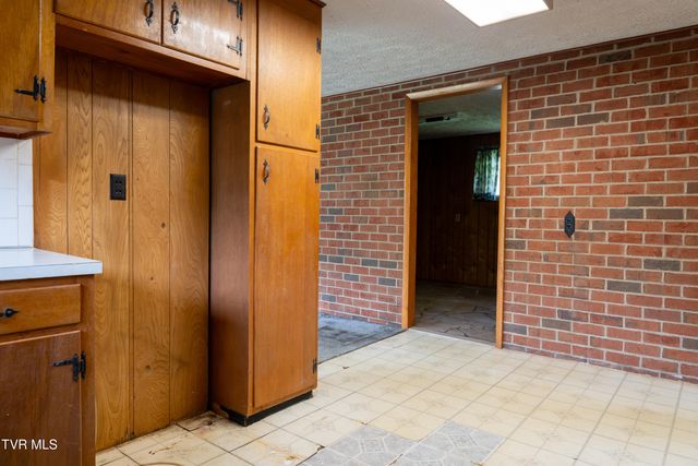 1583 Rock Springs Road, Kingsport, TN 37664