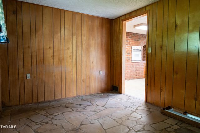 1583 Rock Springs Road, Kingsport, TN 37664