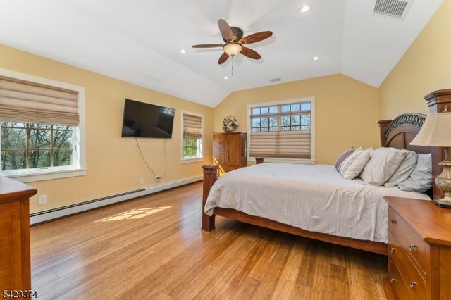 20 Woodland Terrace, High Bridge Boro, NJ 08829