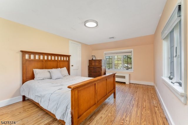 20 Woodland Terrace, High Bridge Boro, NJ 08829