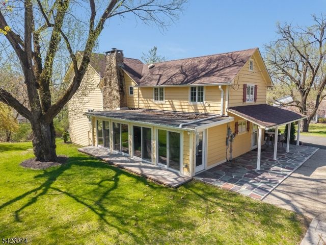 20 Woodland Terrace, High Bridge Boro, NJ 08829