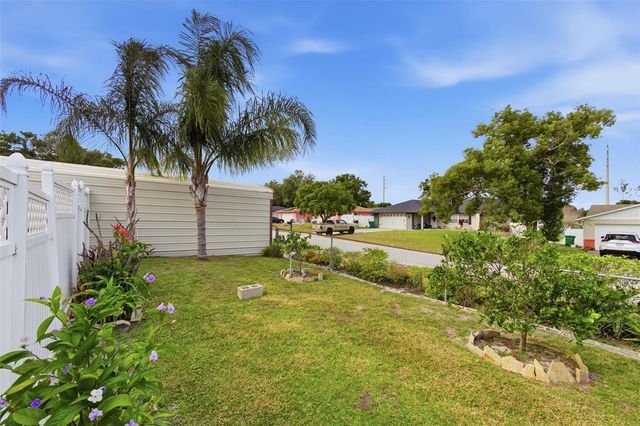 980 BLUEBIRD TERRACE, Deltona, FL 32725