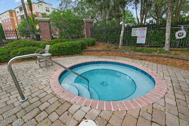 4480 DEERWOOD LAKE Parkway 431, Jacksonville, FL 32216