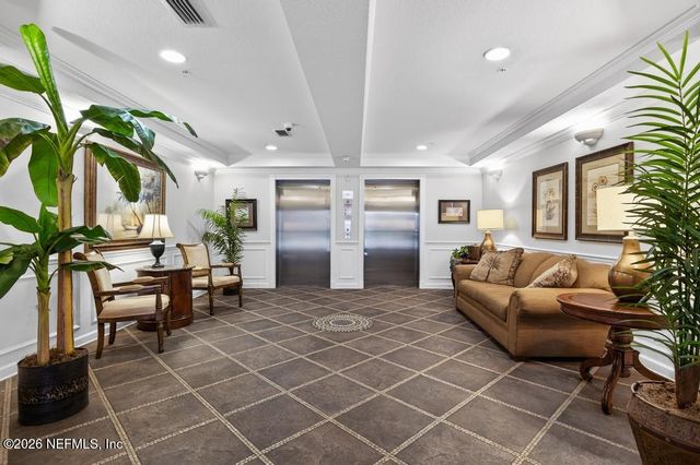 4480 DEERWOOD LAKE Parkway 431, Jacksonville, FL 32216