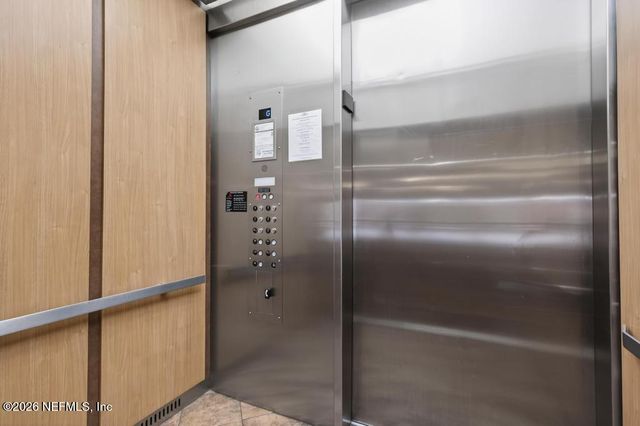 4480 DEERWOOD LAKE Parkway 431, Jacksonville, FL 32216