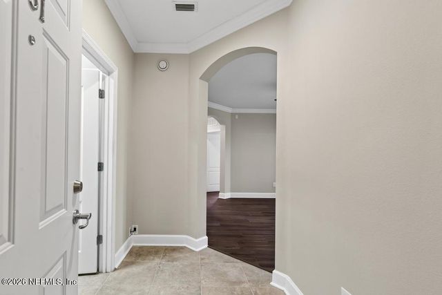 4480 DEERWOOD LAKE Parkway 431, Jacksonville, FL 32216