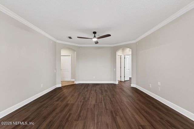 4480 DEERWOOD LAKE Parkway 431, Jacksonville, FL 32216