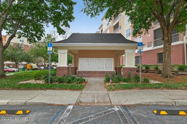 4480 DEERWOOD LAKE Parkway 431, Jacksonville, FL 32216