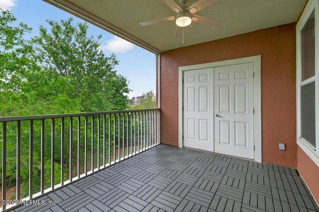 4480 DEERWOOD LAKE Parkway 431, Jacksonville, FL 32216