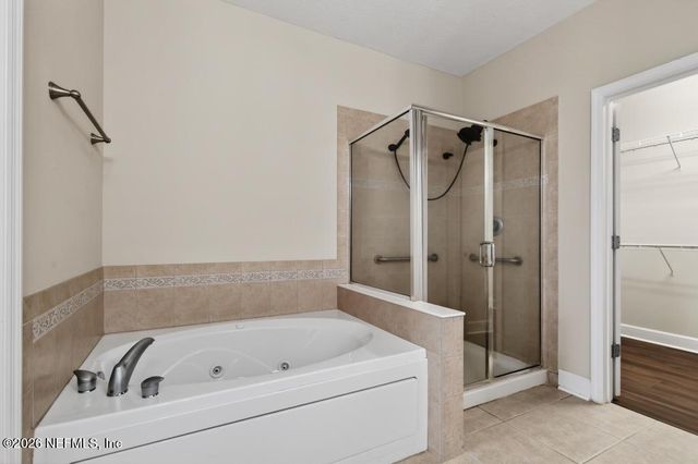 4480 DEERWOOD LAKE Parkway 431, Jacksonville, FL 32216